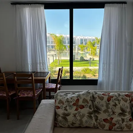 Cove Garden C2 Denize Sifir 2 Yatak Odali Apartman Апартаменты