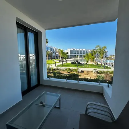 Cove Garden C2 Denize Sifir 2 Yatak Odali Apartman Apartamento